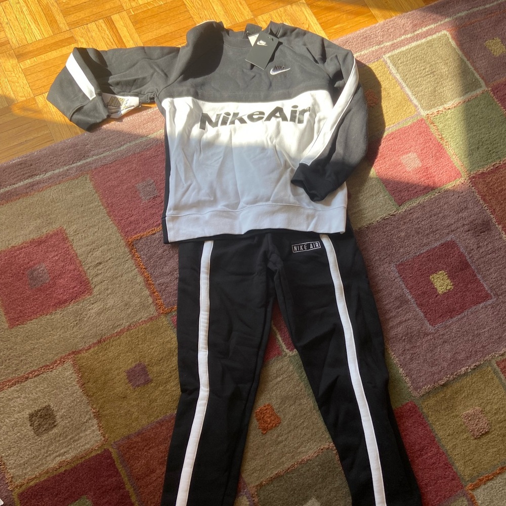 NWT size youth L Nike Air outfit